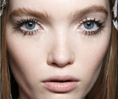 5 Reasons Why Your Mascara is Clumping