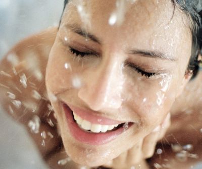 How to Absolutely Moisturize in the Shower