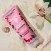 LE PETIT MARSEILLAIS HYDRATING BODY SORBET GEL WITH ORGANIC RED CURRANT AND ORGANIC MINT, 200 ml