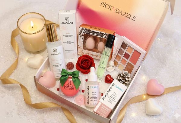 SELF-LOVE CELEBRATION BOX
